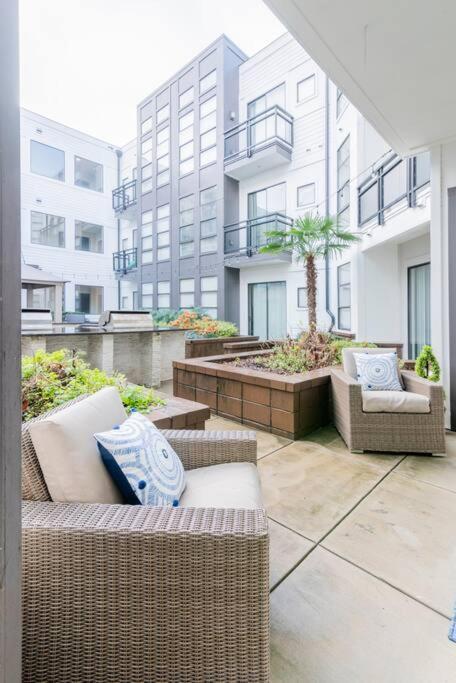 Charming Cozy Apartment With Wi-Fi & Free Parking Charlotte Exterior foto